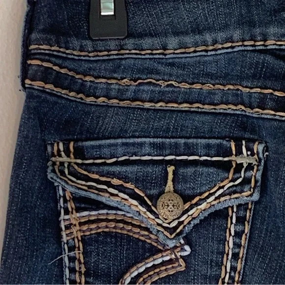 Silver Jeans McKenzie Slim Bootcut Jeans - Picture 14 of 16